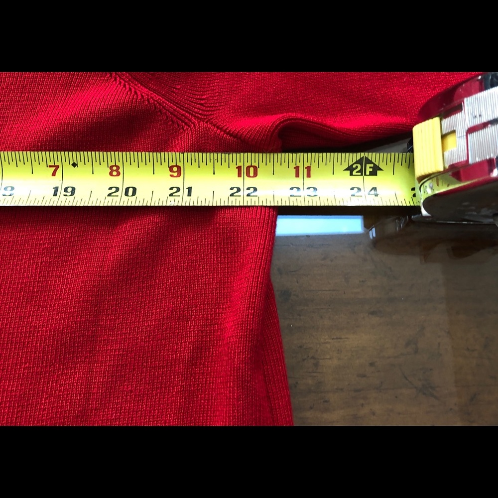 ❤️CABLE & GAGE SWEATER❤️ - Picture 6 of 11